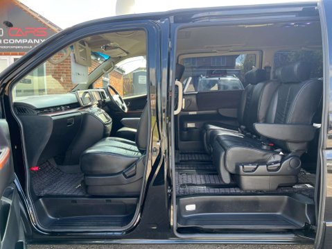 Nissan Elgrand 3.5+HIGHWAY STAR+GRADE 4+WARRANTED MILES 42