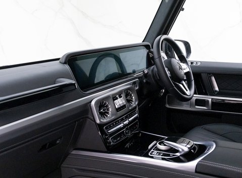 Mercedes-Benz G Series AMG Line Premium 15