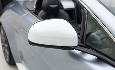 Aston Martin V12 Vantage S ROADSTER 48