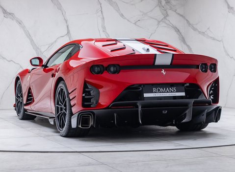 Ferrari 812 Competizione 7