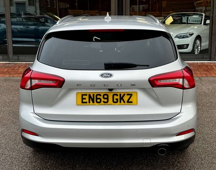 Ford Focus 1.5 Focus Titanium Auto 5dr 6