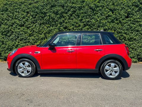 Mini Hatch 1.5 Cooper Classic Hatchback 5dr Petrol Steptronic 30