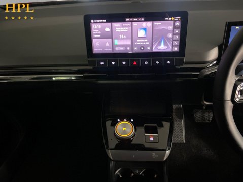 MG MG4 64kWh Trophy Long Range Hatchback 5dr Electric Auto (203 ps) Air Con - Allo 17