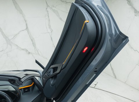 Lamborghini Aventador S LP 740-4 ROADSTER 26