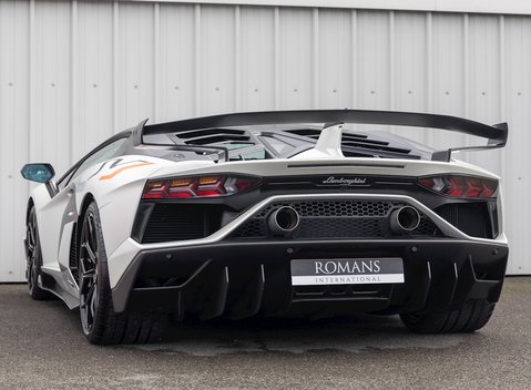 Lamborghini Aventador SVJ LP 770-4 3