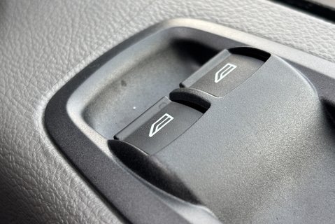 Ford Transit 350 Drw L3 130 ps Leader Toolbox Tipper - Air Con / Rear Camera 35