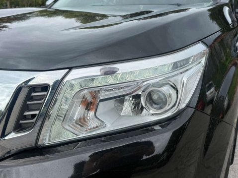 Nissan Navara 2.3 Navara Tekna dCi Auto 4WD 5dr 48