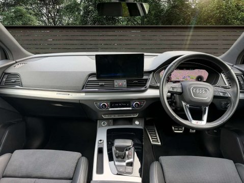 Audi Q5 2.0 Q5 S Line 40 TDI MHEV Quattro Semi-Auto 4WD 5dr 4