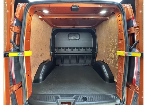 Ford Transit Custom 2.0 300 EcoBlue Limited Crew Van Double Cab 5dr Diesel Auto L1 H1 Euro 6 (s 49