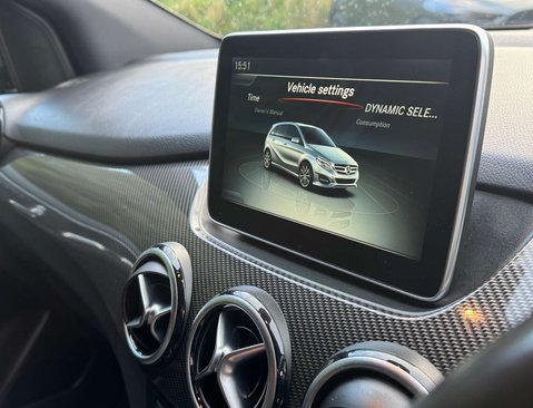 Mercedes-Benz B Class 2.1 B 200 AMG Line Premium+ D Auto 5dr 38