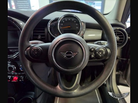 Mini Hatch 1.5 Cooper Classic Steptronic Euro 6 (s/s) 5dr 52