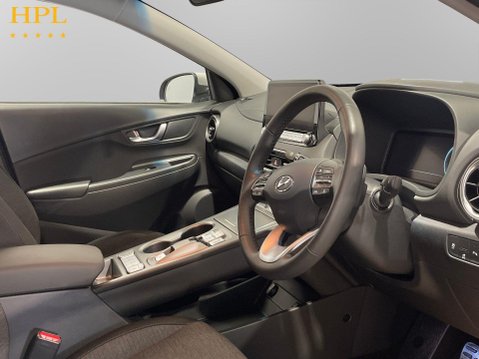 Hyundai KONA 39kWh Premium SUV 5dr Electric Auto (10.5kW Charger) (136 ps) 12