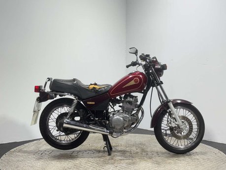 Yamaha SR 1996 RUNNING PROJECT BIKE SPARES OR REPAIR 125CC CRUISER BIKE