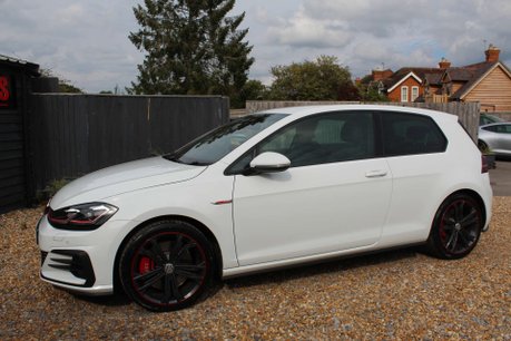 Volkswagen Golf 2.0 Golf GTi Performance TSi 3dr 15