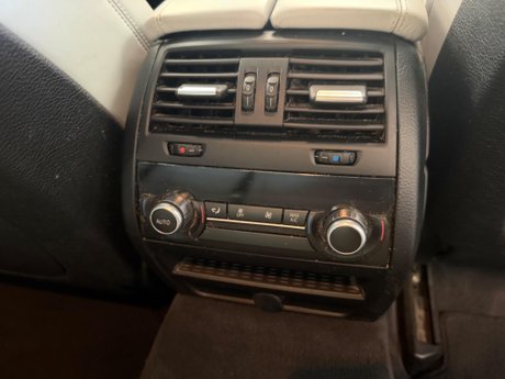 BMW M5 4.4 V8 DCT Euro 6 (s/s) 4dr 37