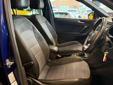 Volkswagen Tiguan 2.0 Tiguan R-Line TDI BlueMotion Technology 4Motion Semi-Auto 4WD 5dr 10