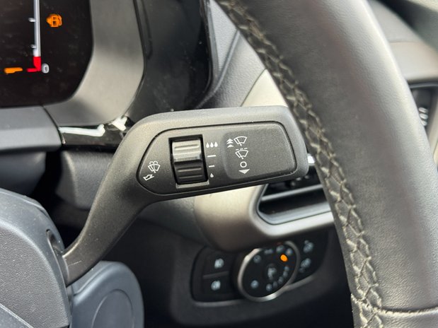 Ford Transit Courier Petrol SWB L1H1 Low Roof Limited Air Con Alloys Nav Sensors EURO 6 21