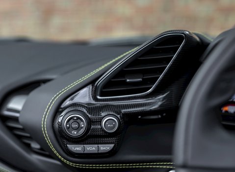 Ferrari 488 Spider 18