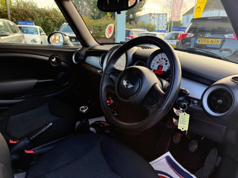 Mini Convertible 1.6 Cooper Euro 6 (s/s) 2dr 37