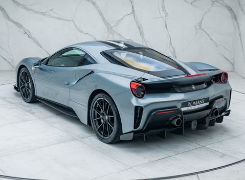 Ferrari 488 Pista 9