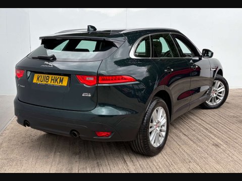 Jaguar F-Pace 2.0 F-PACE Portfolio AWD i Auto 4WD 5dr 28