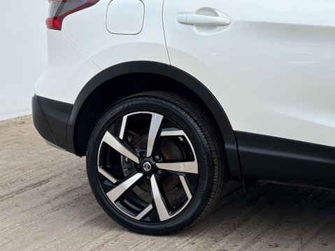 Nissan Qashqai 1.3 Qashqai Tekna DiG-T 5dr 15