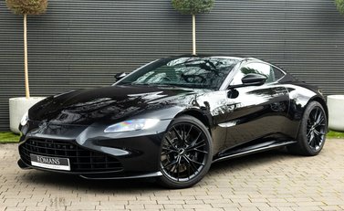 Aston Martin Vantage V8 2