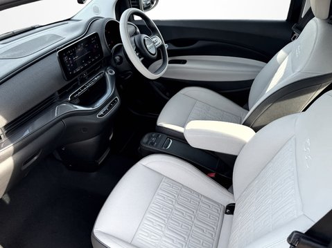 Fiat 500 87kW La Prima by Bocelli 42kWh 2dr Auto 2