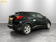 Toyota C-HR 1.8 VVT-h Icon SUV 5dr Petrol Hybrid CVT Euro 6 (s/s) (122 ps) 7