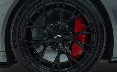 Aston Martin DB12 V8 24