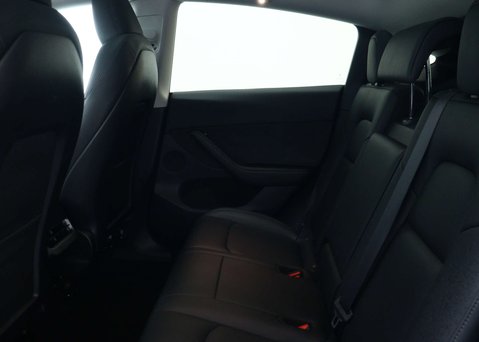 Tesla Model Y (Dual Motor) Long Range SUV 5dr Electric Auto 4WDE (384 bhp) 44