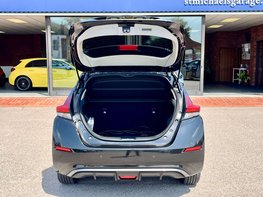 Nissan LEAF Leaf Tekna Electric 110Kw 39kWh (AUTOMATIC) 5dr 63