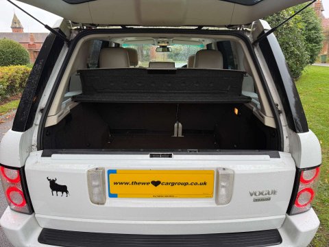 Land Rover Range Rover 4.4 V8 Vogue SE Station Wagon 5dr Petrol Automatic (352 g/km, 295 bhp) 8
