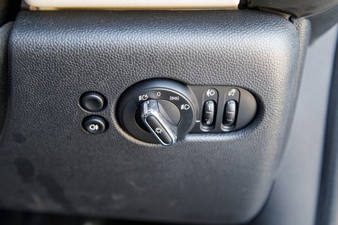 Mini Hatch COOPER EXCLUSIVE 15