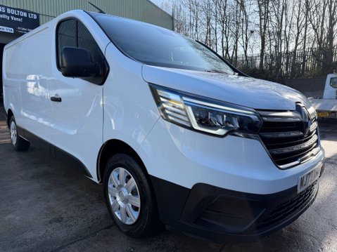 Renault Trafic 2.0 dCi Blue LL30 Business Panel Van 5dr Diesel Manual L2 H1 Euro 6 (s/s) ( 4