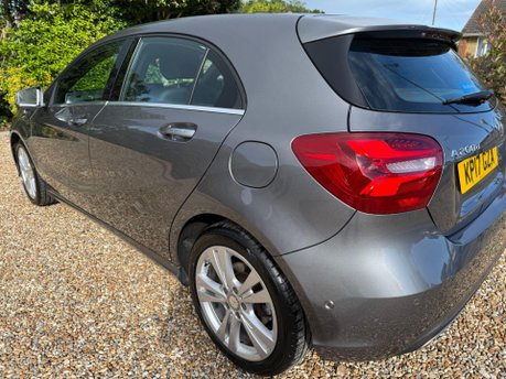 Mercedes-Benz A Class 2.1 A200d Sport (Premium Plus) 7G-DCT Euro 6 (s/s) 5dr 10