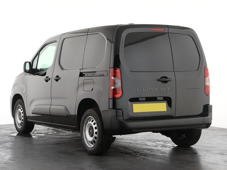 Peugeot Partner M 1.5 BlueHDi 100 Professional Plus 9