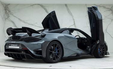 McLaren 765LT Spider 10