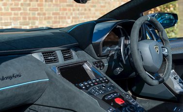 Lamborghini Aventador SVJ LP 770-4 Roadster 19