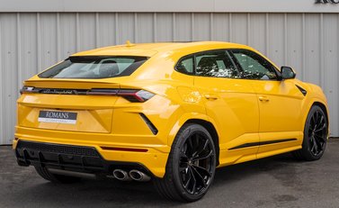 Lamborghini Urus 7