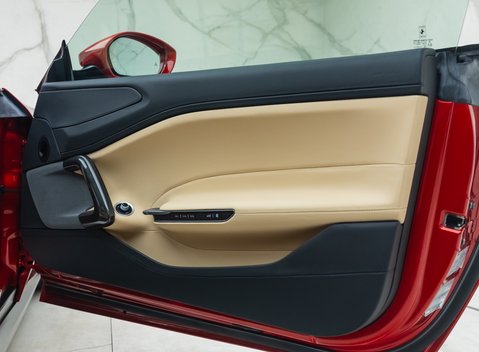 Ferrari GTC4 Lusso V12 27