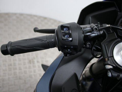 Yamaha R125 YZF 125-A 17