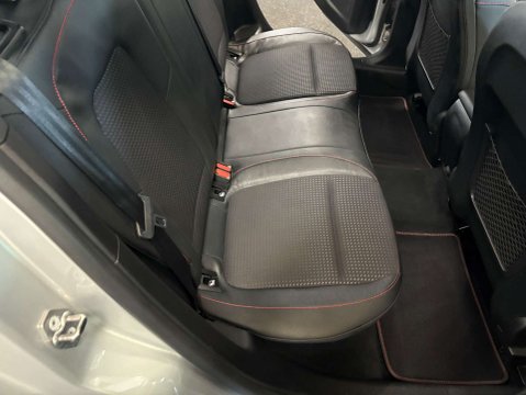 Ford Focus 1.0 Focus ST-Line X 5dr 33