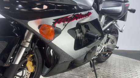 Honda CBR CBR929 2000 ONLY 19K NEW MOT CLASSIC SPORTS BIKE 43