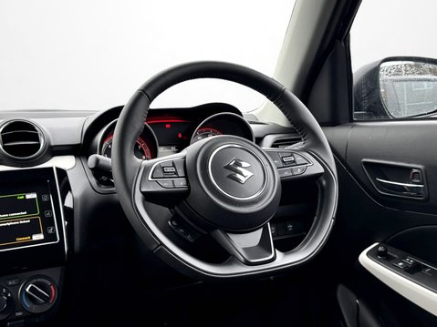 Suzuki Swift 1.2 Dualjet 83 12V Hybrid SZ-L 5dr 17
