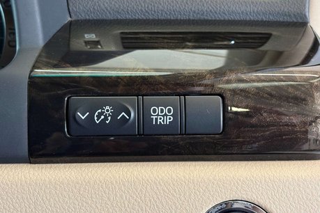 Toyota Vellfire V6 L Edition 75