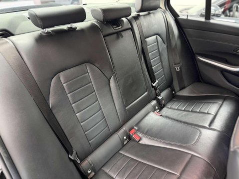 BMW 3 Series 2.0 330e 12kWh Sport Pro Saloon 4dr Petrol Plug-in Hybrid Auto Euro 6 (s/s) 53