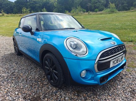 Mini Hatch 2.0 Cooper S Steptronic Euro 6 (s/s) 3dr