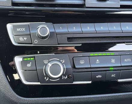 BMW 1 Series 1.5 118i M Sport Shadow Edition Auto 3dr 44