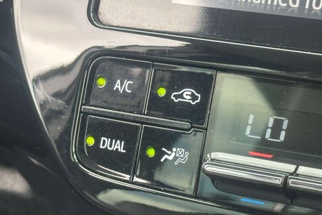 Toyota Prius 1.8 VVT 8.8kWh Excel Hatchback 5dr Petrol Plug-in Hybrid CVT Euro 6 (s/s) ( 45